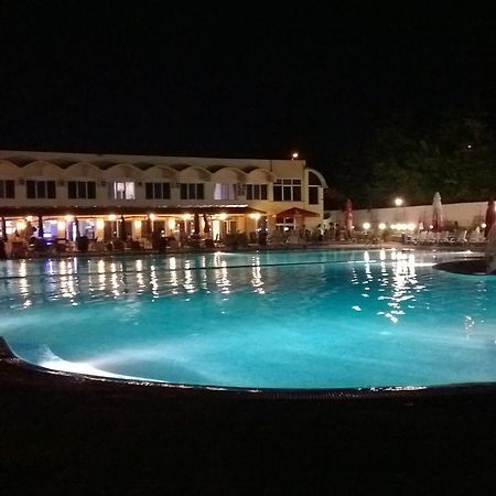米莫扎酒店 Razgrad 外观 照片