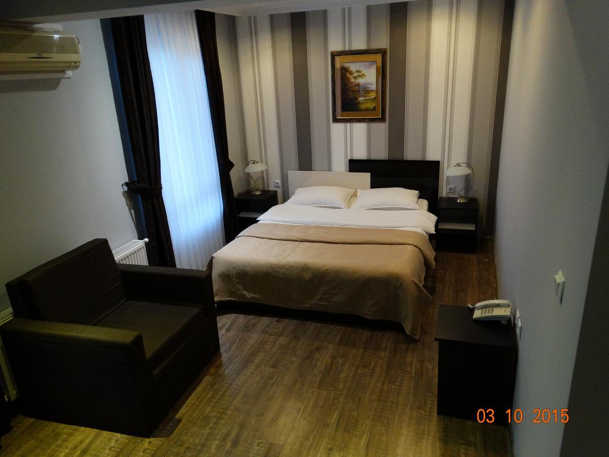 米莫扎酒店 Razgrad 外观 照片